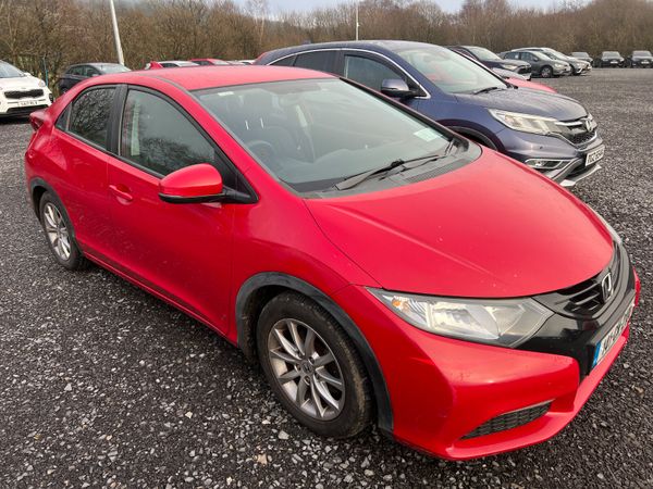 Honda Civic Hatchback, Petrol, 2014, Red