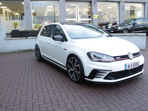 Volkswagen Golf Hatchback, Petrol, 2016, White