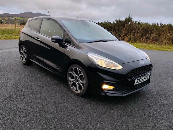 Ford Fiesta Hatchback, Petrol, 2019, Black