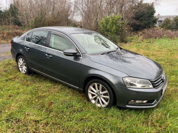 Volkswagen Passat Saloon, Diesel, 2012, Grey
