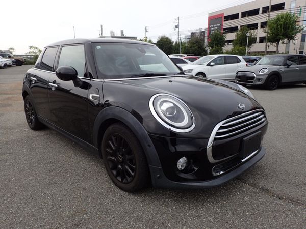 Mini Cooper Hatchback, Diesel, 2019, Black