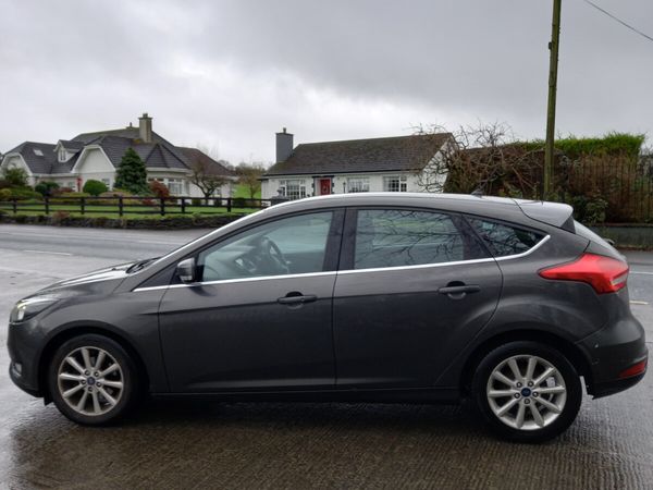 Ford Focus Hatchback, Diesel, 2018, Grey