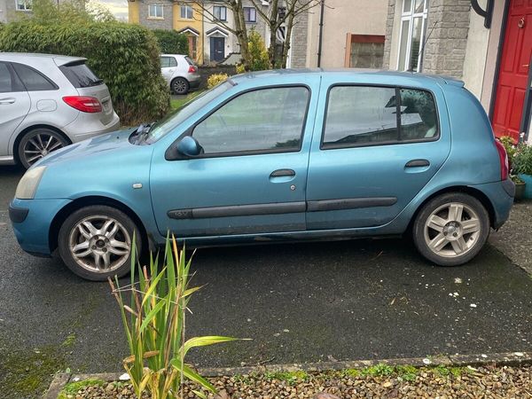 Renault Clio Hatchback, Petrol, 2005, Blue