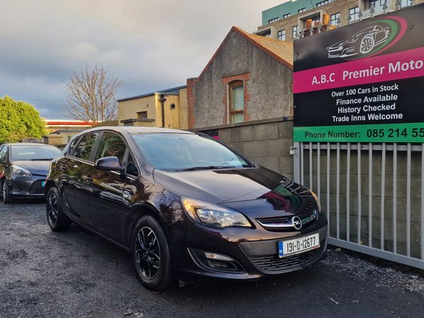 Opel Astra MPV, Petrol, 2013, Brown