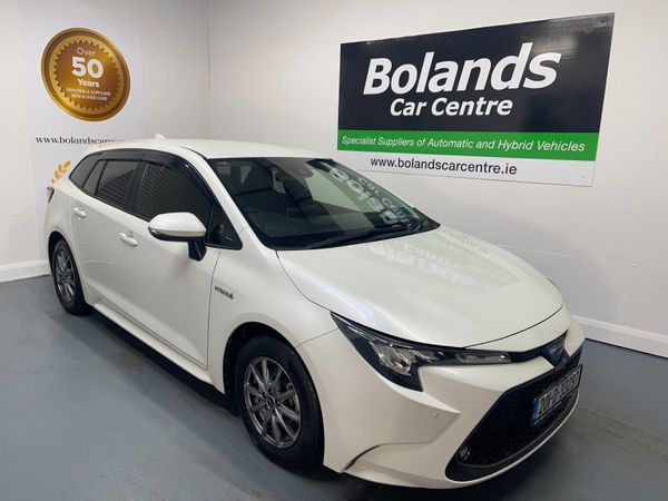 Toyota Corolla Estate, Petrol Hybrid, 2020, White