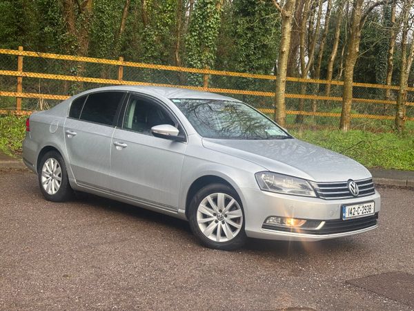 Volkswagen Passat Saloon, Diesel, 2014, Silver