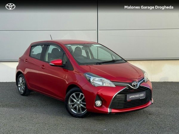 Toyota Yaris Hatchback, Petrol, 2016, Red