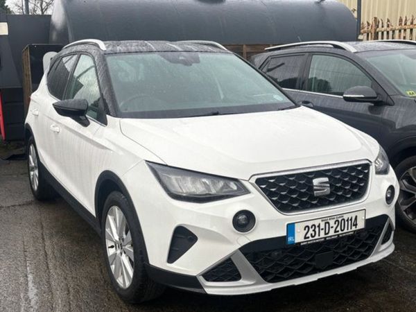 SEAT Arona Hatchback, Petrol, 2023, White