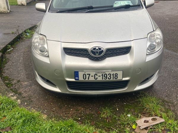 Toyota Auris Hatchback, Petrol, 2007, Silver