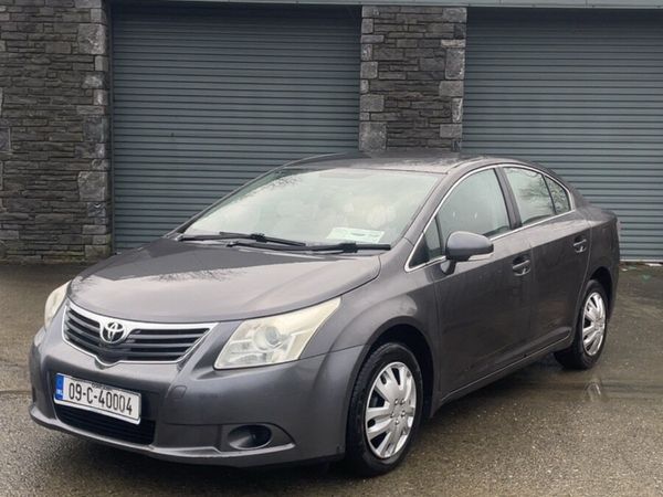 Toyota Avensis Saloon, Diesel, 2009, Grey