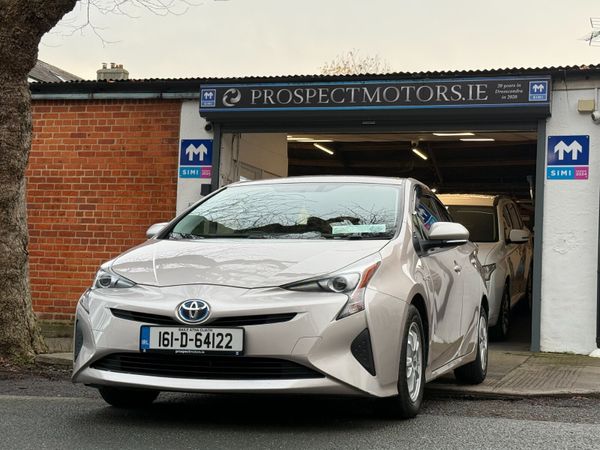 Toyota Prius Hatchback, Petrol Hybrid, 2016, Silver