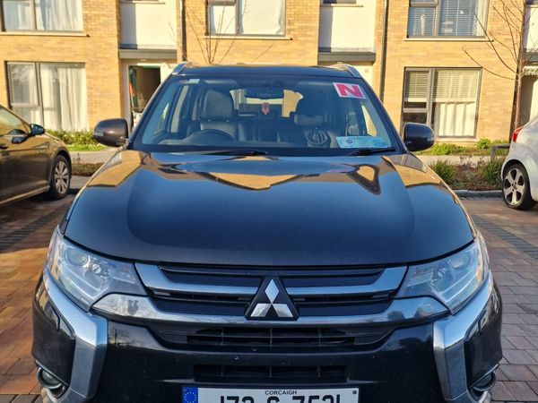 Mitsubishi Outlander SUV, Petrol Plug-in Hybrid, 2017, Black