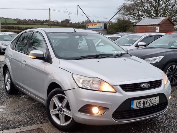Ford Focus Hatchback, Diesel, 2009, Silver