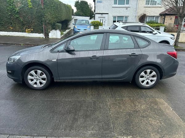 Opel Astra Saloon, Diesel, 2015, Grey