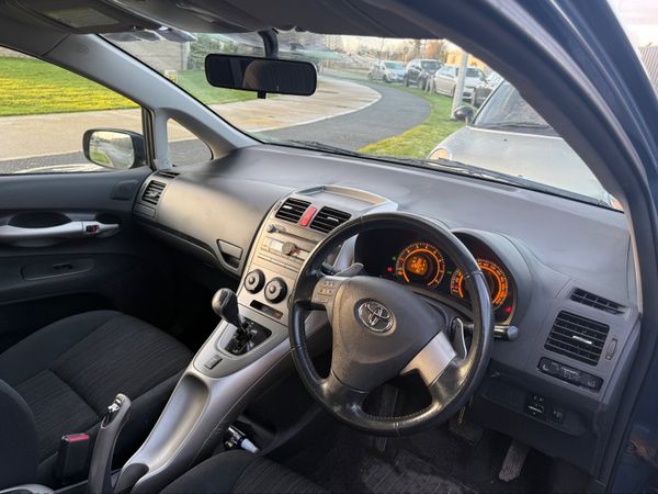 Toyota Auris Hatchback, Petrol, 2007, Blue