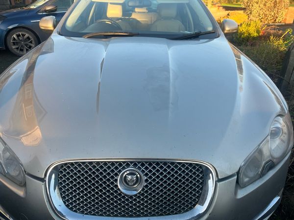 Jaguar XF Saloon, Diesel, 2010, Gold