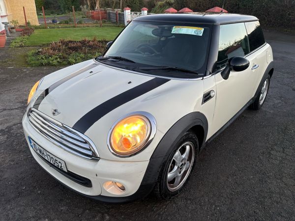 Mini Cooper Hatchback, Petrol, 2010, White