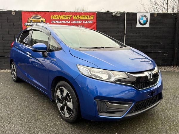 Honda Fit Hatchback, Petrol Hybrid, 2017, Blue