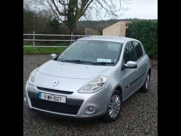 Renault Clio Hatchback, Ethanol Petrol, 2011, Silver