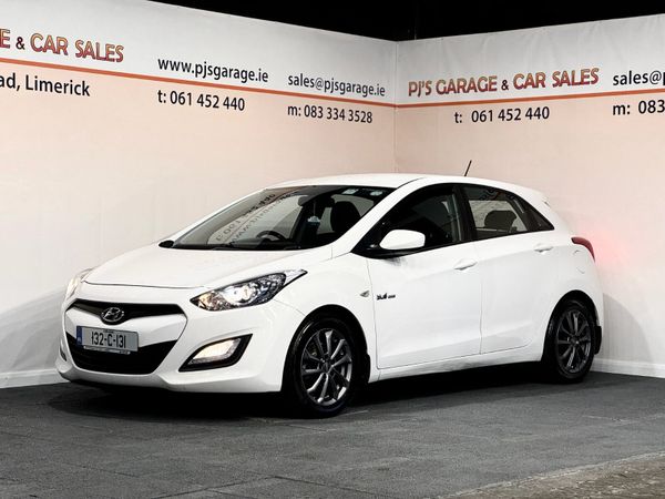 Hyundai i30 MPV, Petrol, 2013, White