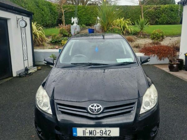 Toyota Auris Hatchback, Diesel, 2011, Black