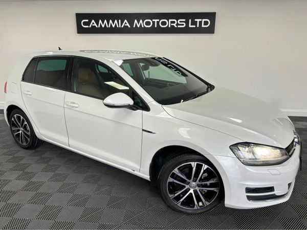 Volkswagen Golf Hatchback, Petrol, 2014, White