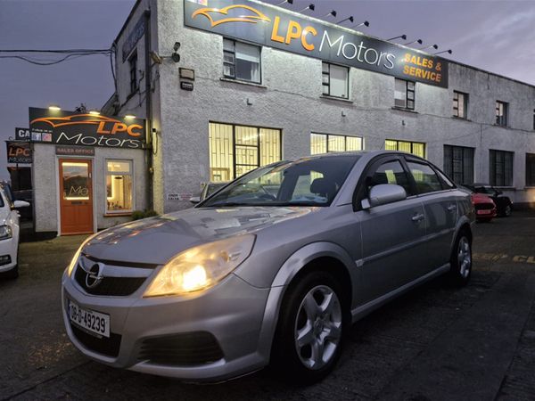 Opel Vectra Hatchback, Petrol, 2008, Silver