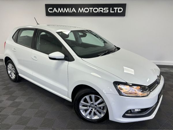 Volkswagen Polo Hatchback, Petrol, 2016, White