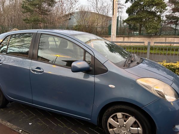 Toyota Yaris Hatchback, Petrol, 2008, Blue