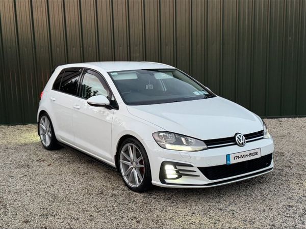 Volkswagen Golf Hatchback, Diesel, 2017, White