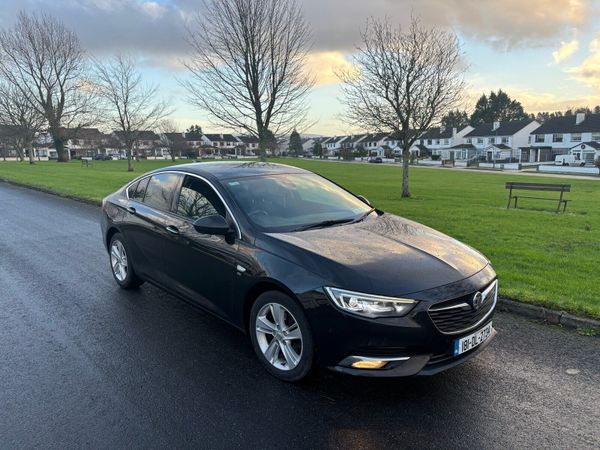 Vauxhall Insignia Hatchback, Diesel, 2018, Black