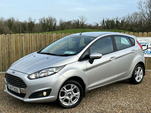 Ford Fiesta Hatchback, Petrol, 2014, Silver