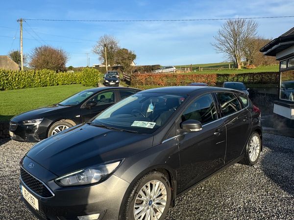 Ford Focus Hatchback, Petrol, 2016, Grey