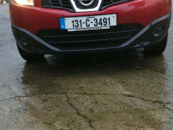 Nissan Qashqai MPV, Diesel, 2013, Red