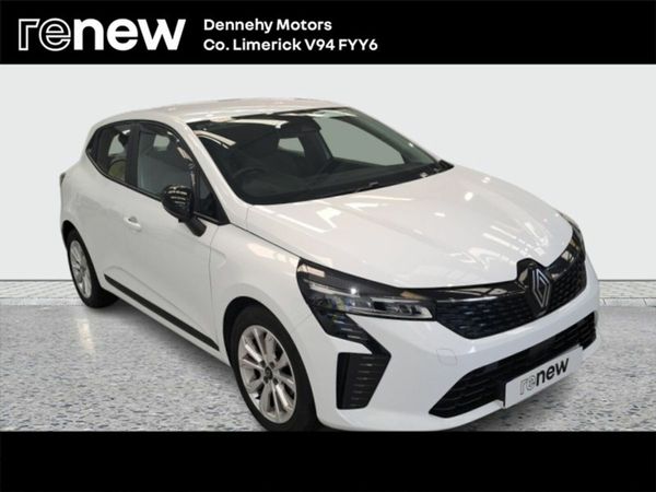 Renault Clio Hatchback, Petrol, 2024, White