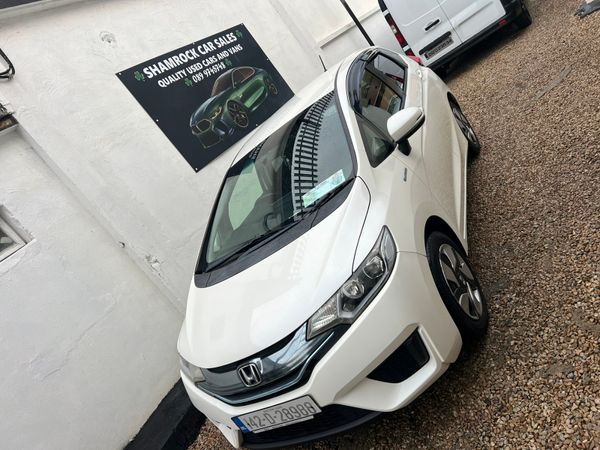 Honda Fit Hatchback, Petrol Hybrid, 2014, White