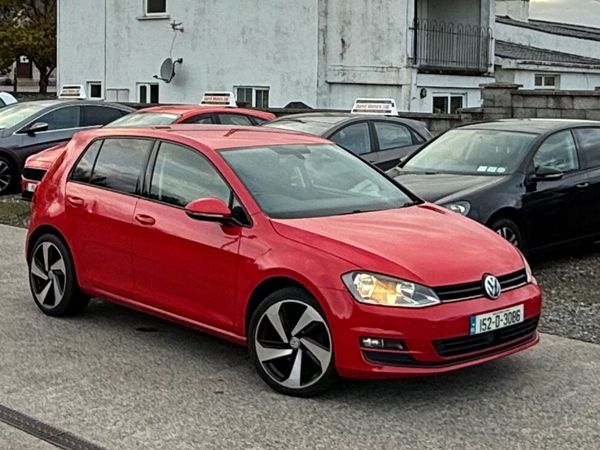 Volkswagen Golf Estate, Diesel, 2015, Red