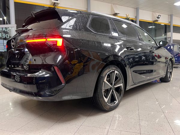 Opel Astra Estate/Jeep, Diesel, 2024, Black