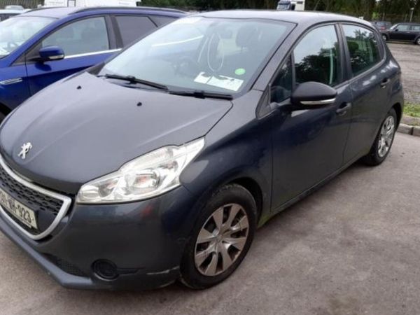 Peugeot 208 Hatchback, Petrol, 2013, Grey