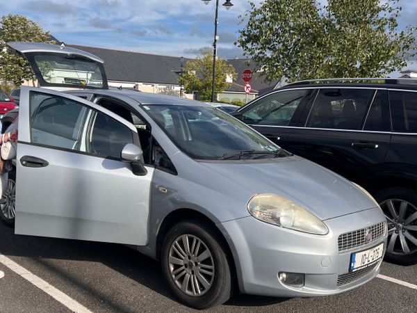 Fiat Punto Hatchback, Petrol, 2010, Grey