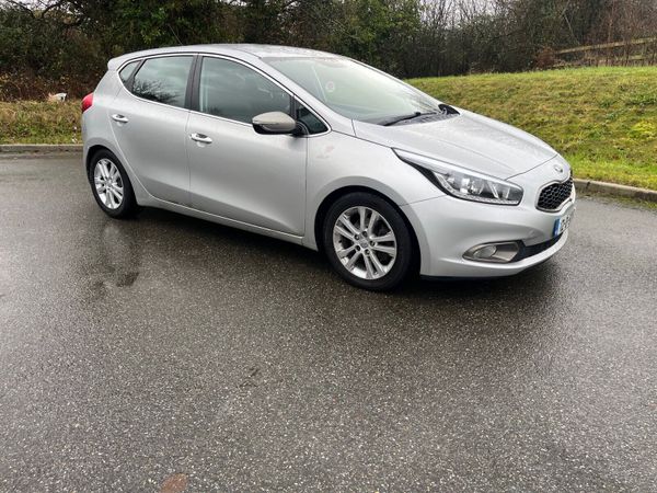 Kia Ceed Hatchback, Diesel, 2012, Silver