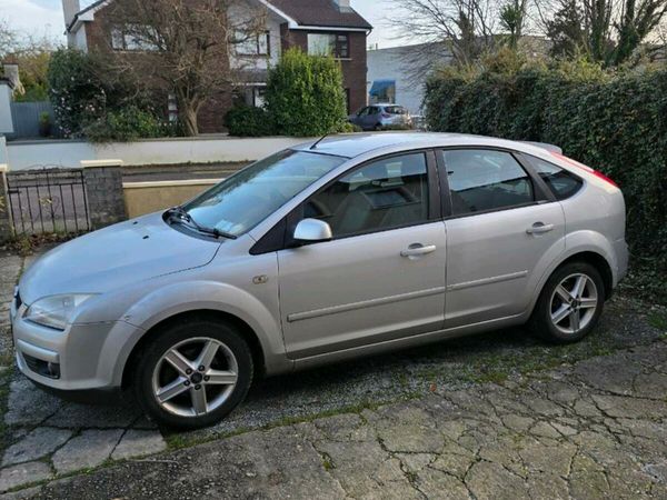 Ford Focus Hatchback, Petrol, 2007, Silver