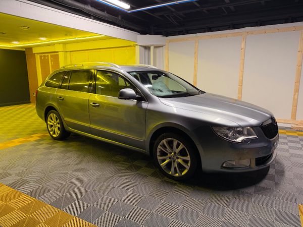 Skoda Superb Estate, Diesel, 2014, Grey