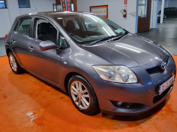 Toyota Auris Hatchback, Diesel, 2009, Grey