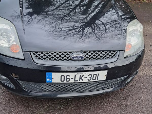 Ford Fiesta Hatchback, Petrol, 2006, Black