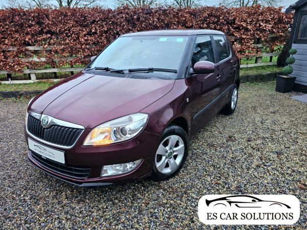 Skoda Fabia Hatchback, Petrol, 2010, Red