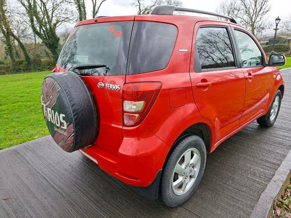 Daihatsu Terios SUV, Petrol, 2008, Red