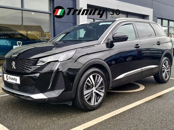 Peugeot 5008 MPV, Diesel, 2023, Black