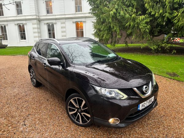 Nissan Qashqai Hatchback, Diesel, 2014, Black