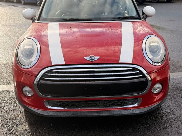 Mini Cooper Hatchback, Petrol, 2014, Red